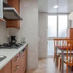 Apartamento With Terrace For 4